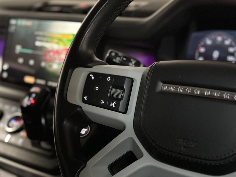 LAND ROVER DEFENDER 90
