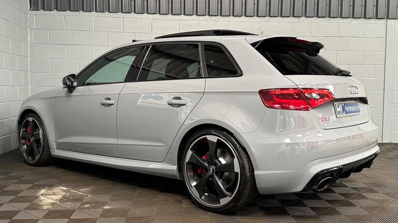 AUDI RS3