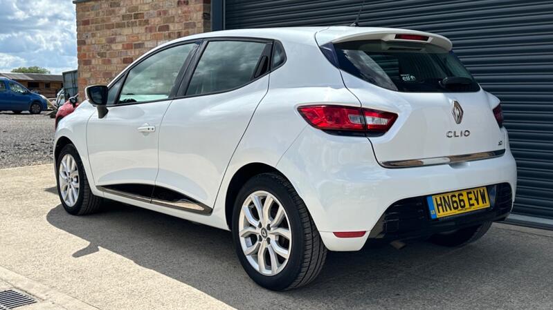 RENAULT CLIO