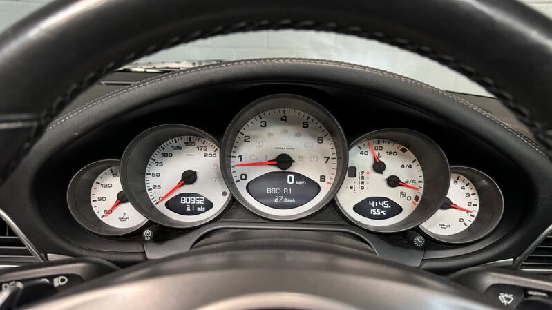 PORSCHE 911