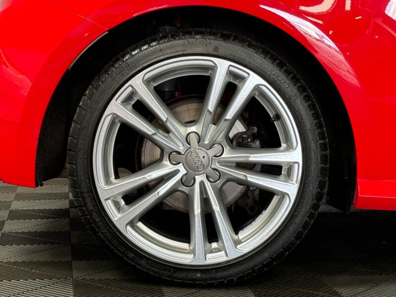 AUDI S1