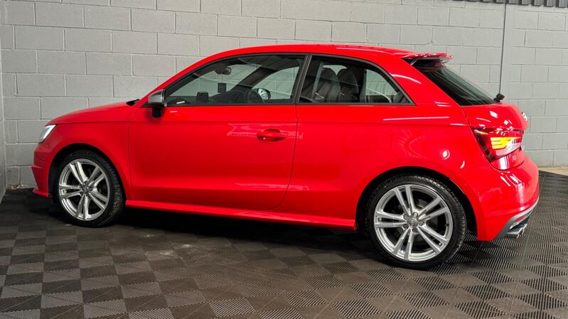 AUDI S1