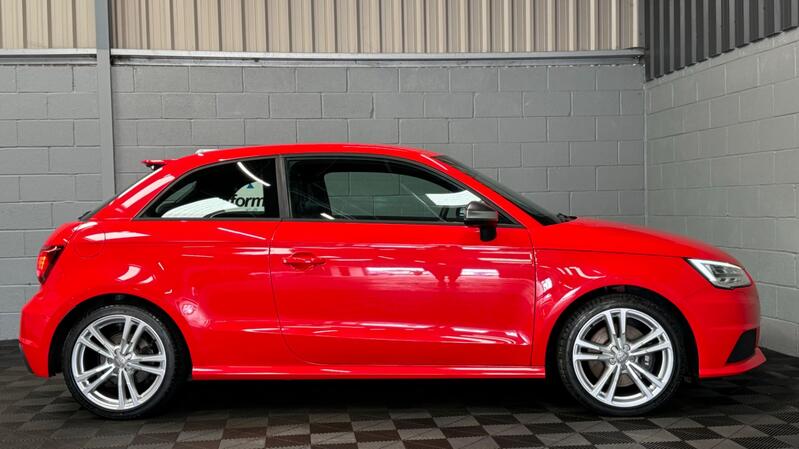 AUDI S1
