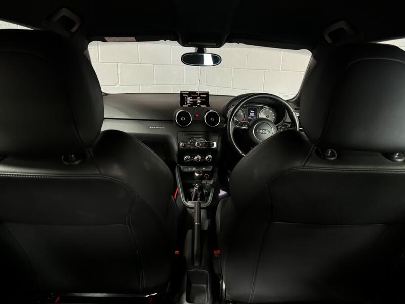 AUDI S1