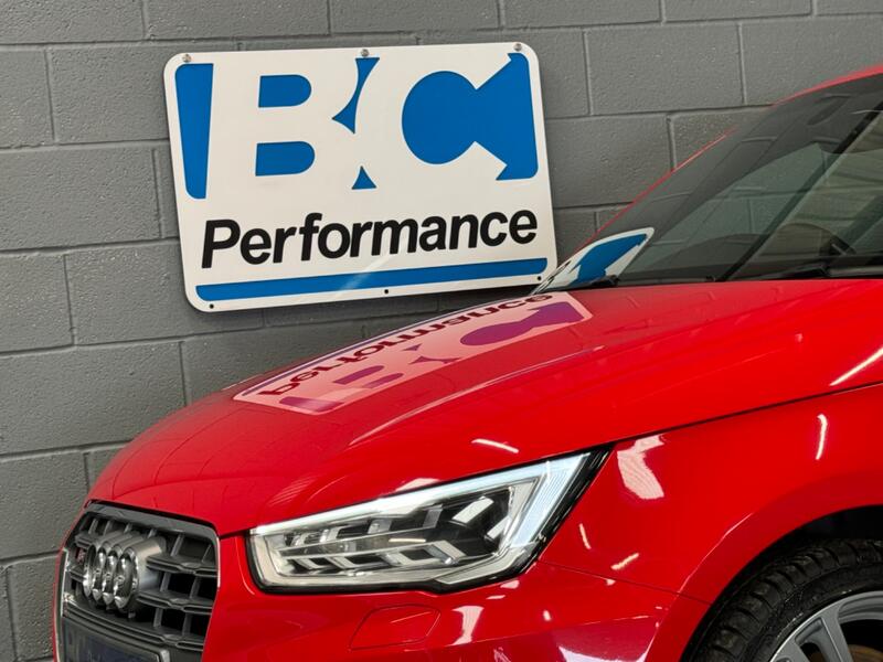 AUDI S1