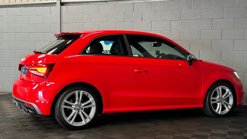 AUDI S1