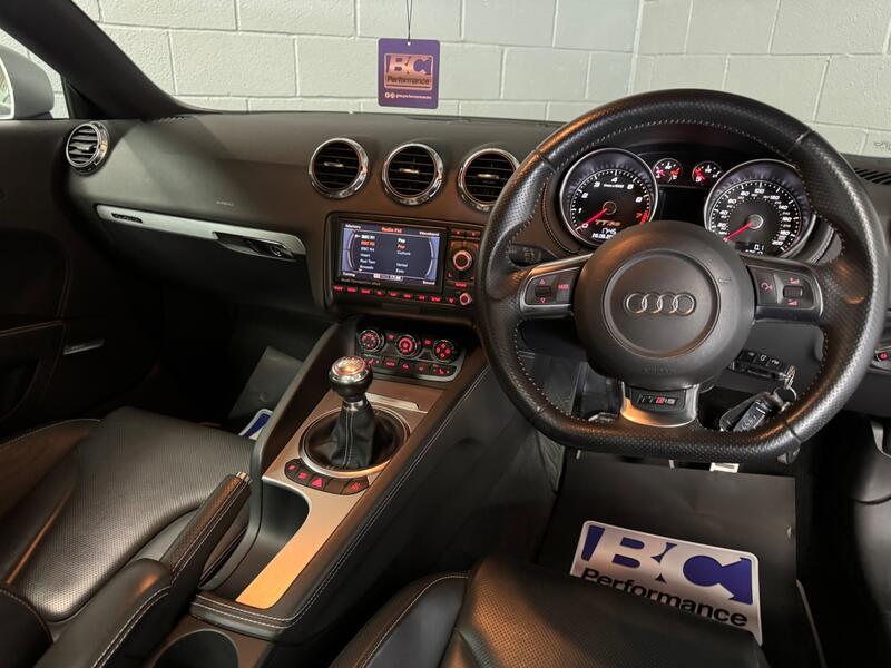 AUDI TT RS