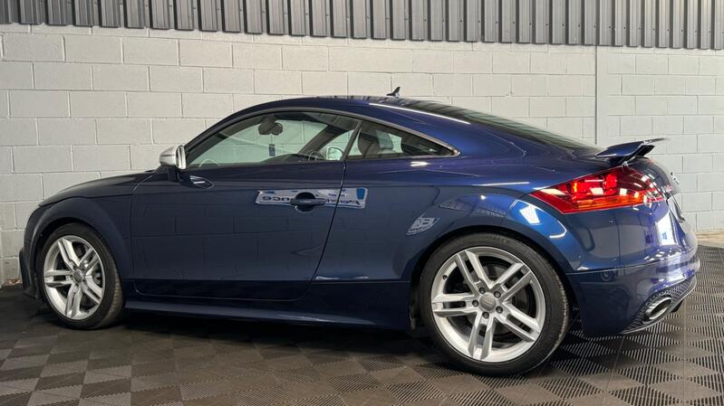 AUDI TT RS