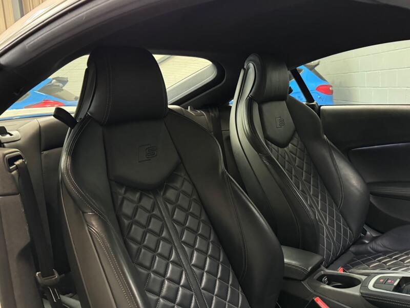 AUDI TTS