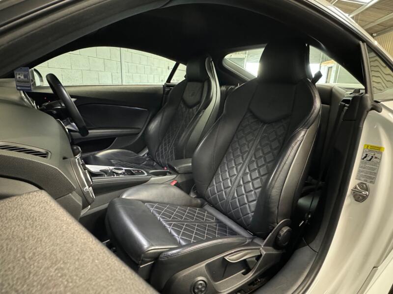 AUDI TTS