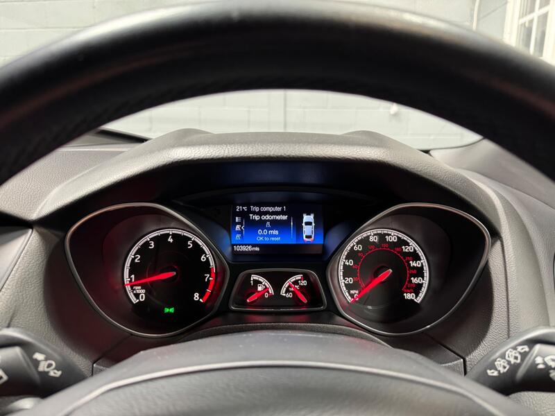 FORD FOCUS