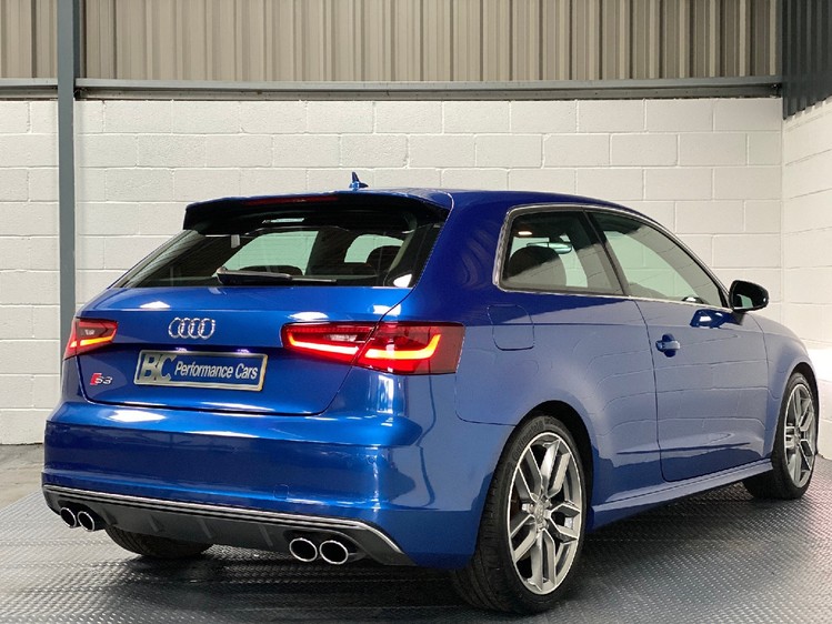 AUDI S3