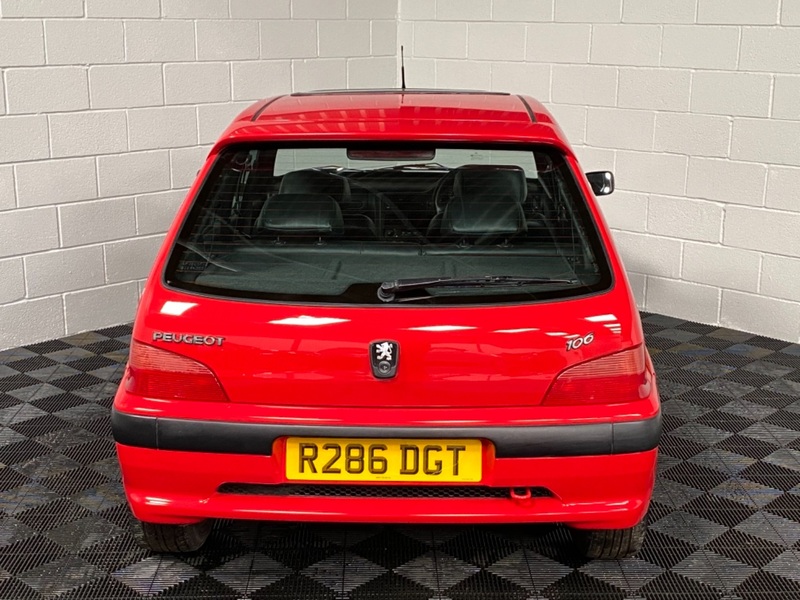 PEUGEOT 106