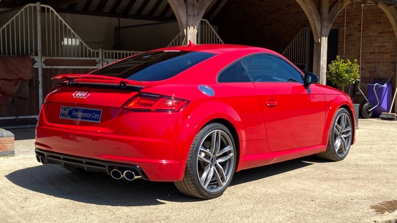 AUDI TT