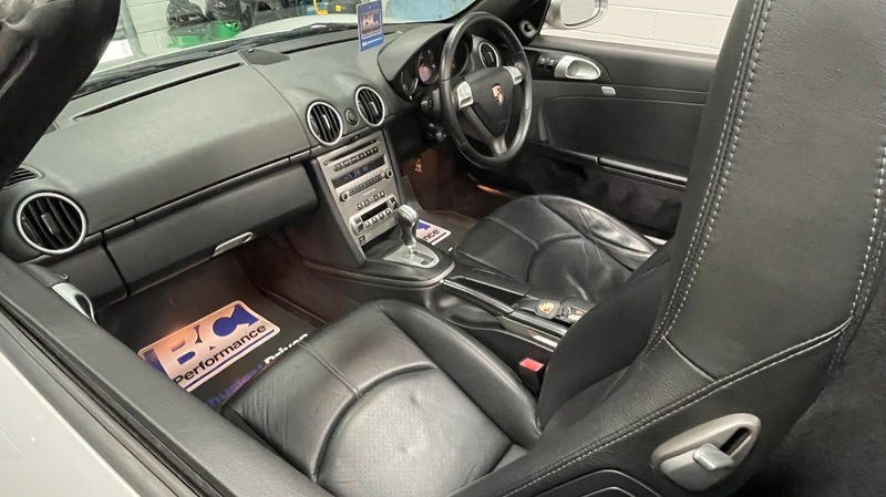 PORSCHE BOXSTER
