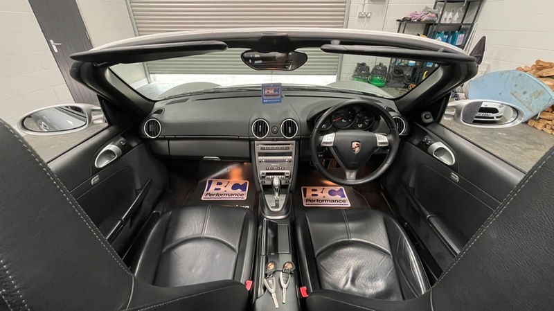 PORSCHE BOXSTER