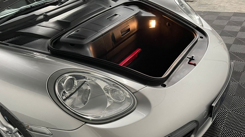 PORSCHE BOXSTER