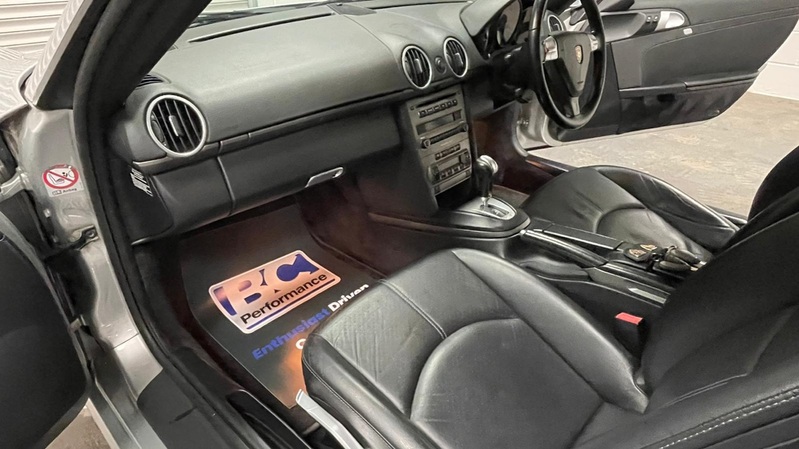 PORSCHE BOXSTER