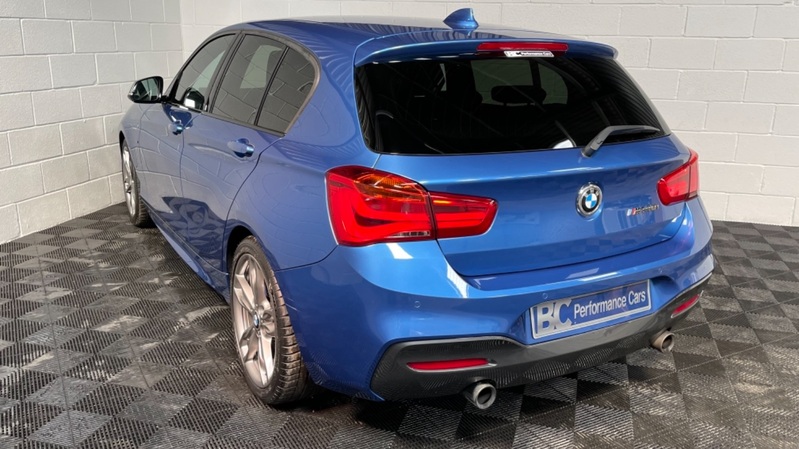 BMW 1 SERIES