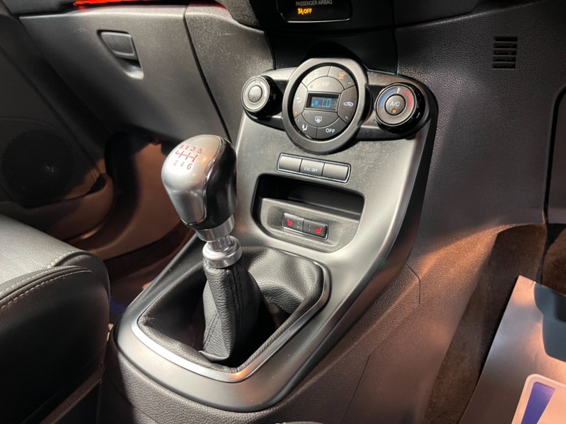 FORD FIESTA