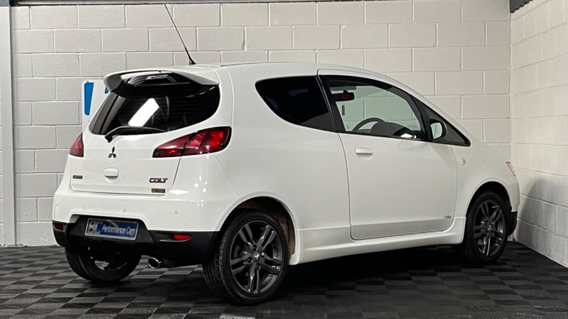 MITSUBISHI COLT