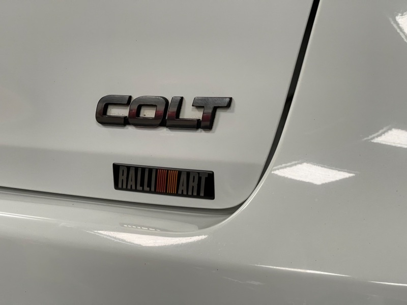 MITSUBISHI COLT