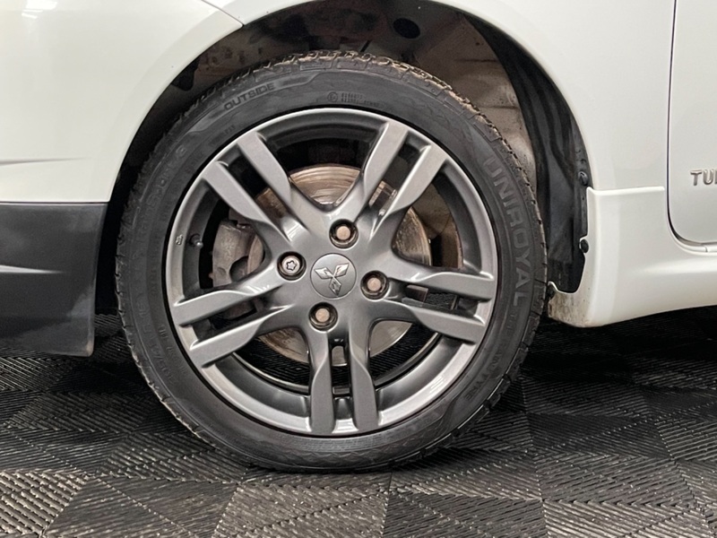 MITSUBISHI COLT