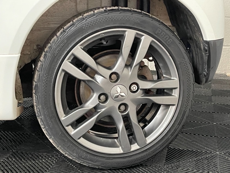 MITSUBISHI COLT