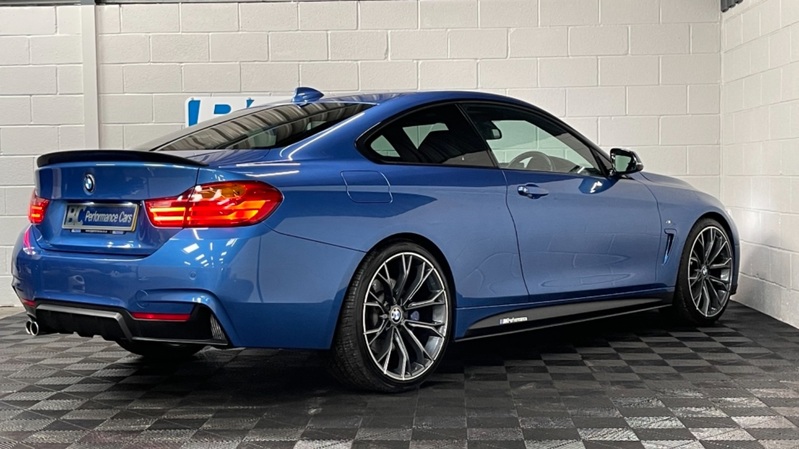 BMW 4 SERIES