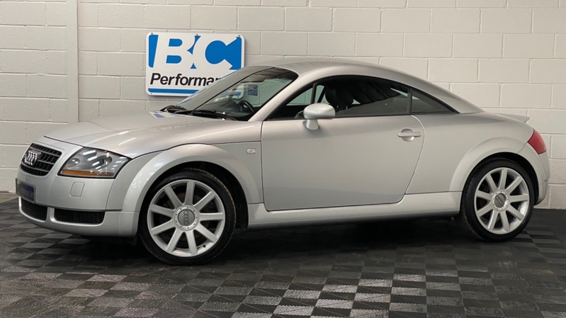 AUDI TT