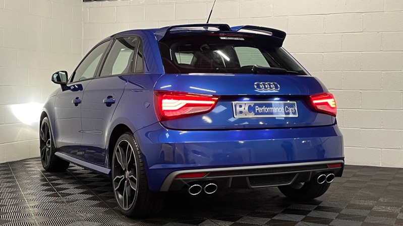 AUDI S1