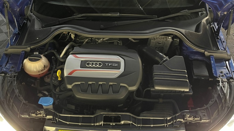 AUDI S1