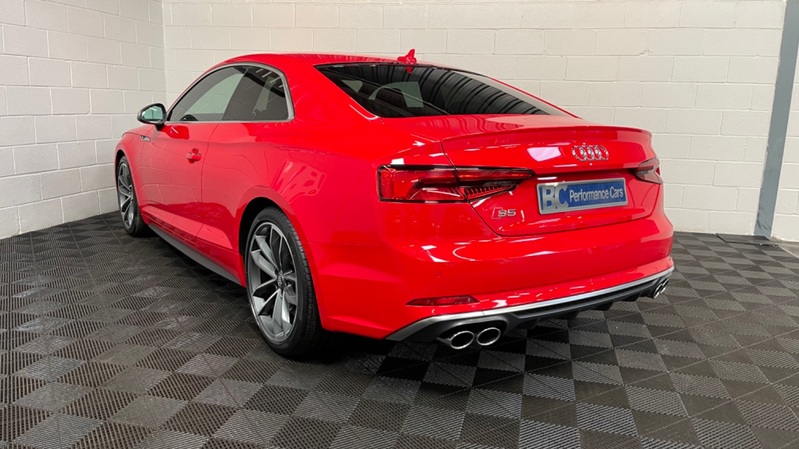 AUDI S5