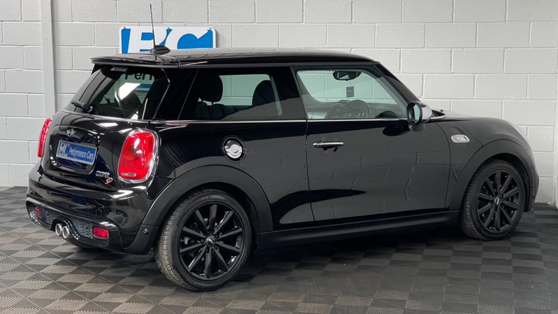 MINI HATCH COOPER S