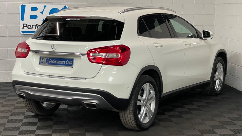 MERCEDES-BENZ GLA CLASS