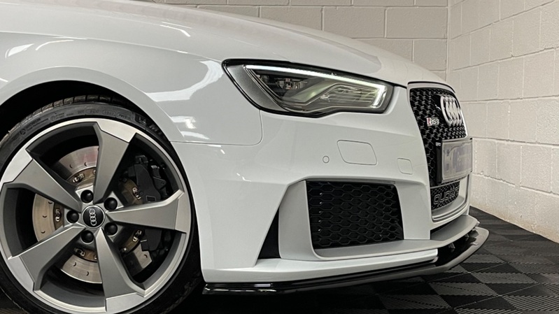 AUDI RS3