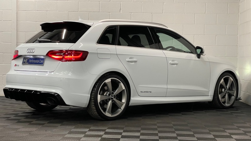 AUDI RS3