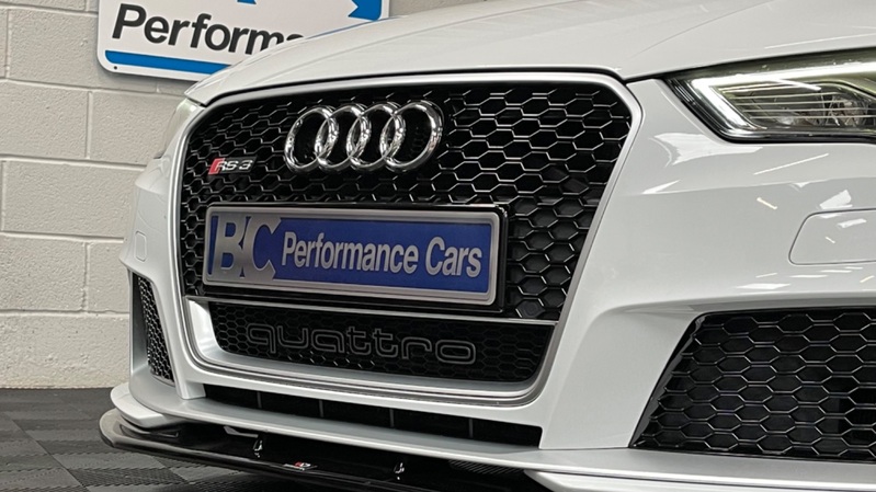 AUDI RS3