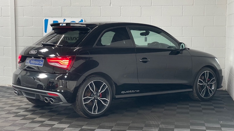 AUDI S1