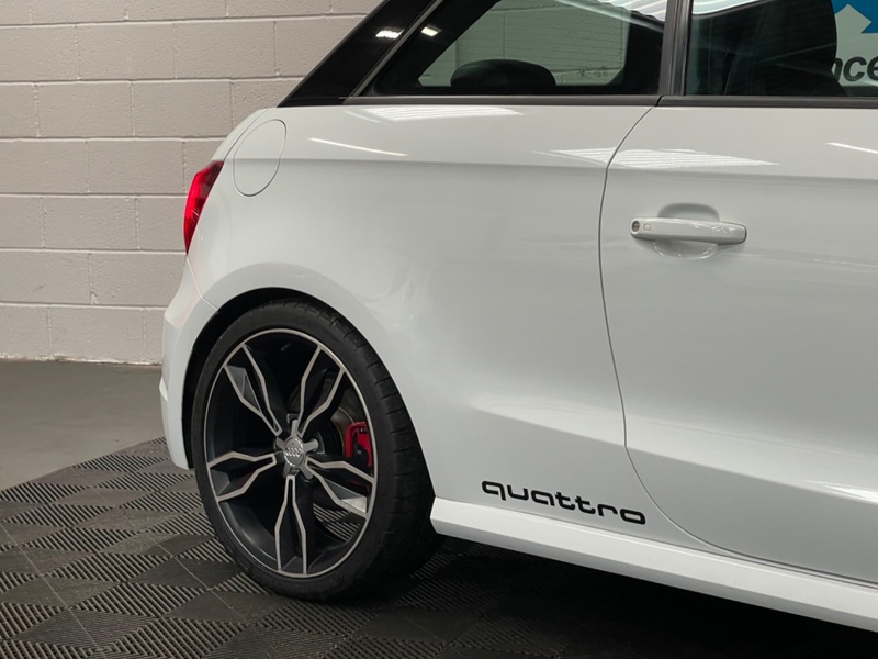 AUDI S1