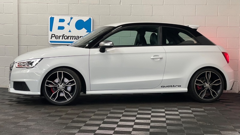 AUDI S1