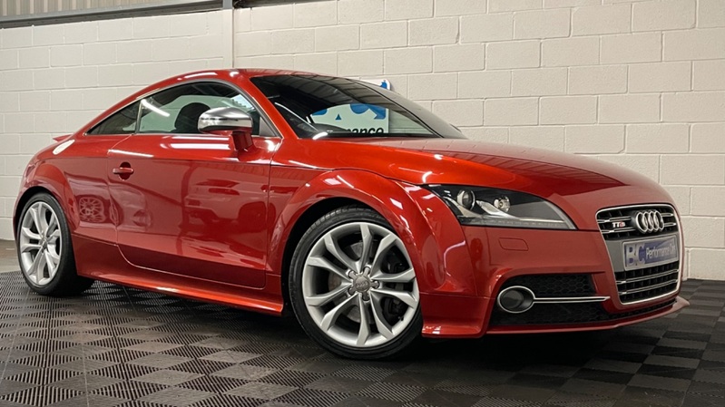 AUDI TT