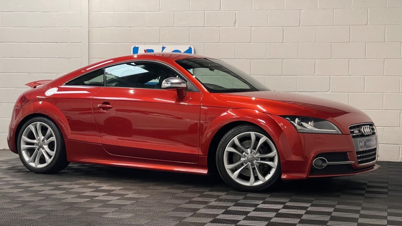 AUDI TT