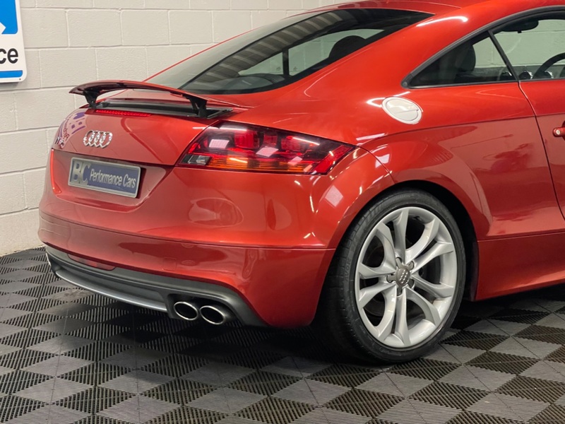 AUDI TT