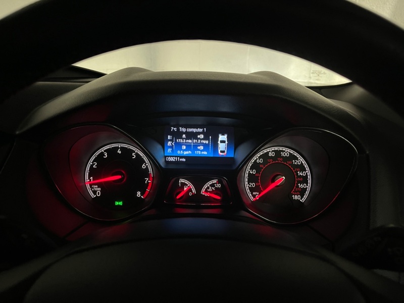 FORD FOCUS