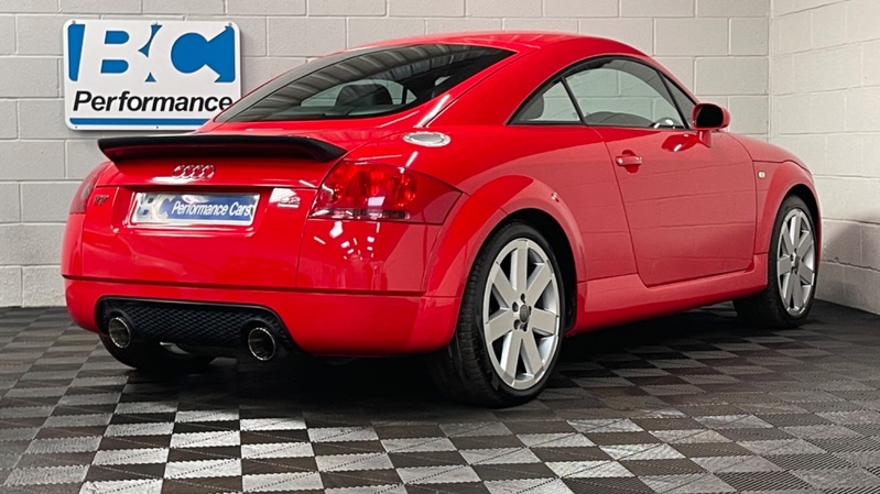 AUDI TT