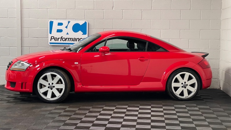 AUDI TT