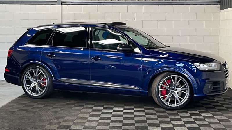 AUDI SQ7