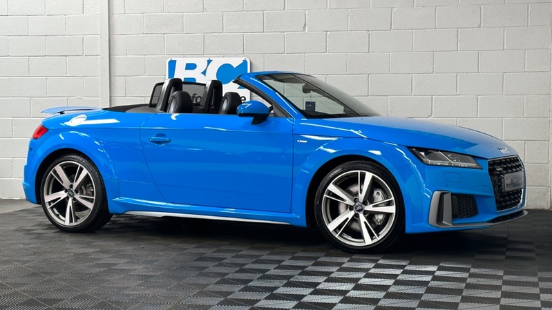 AUDI TT