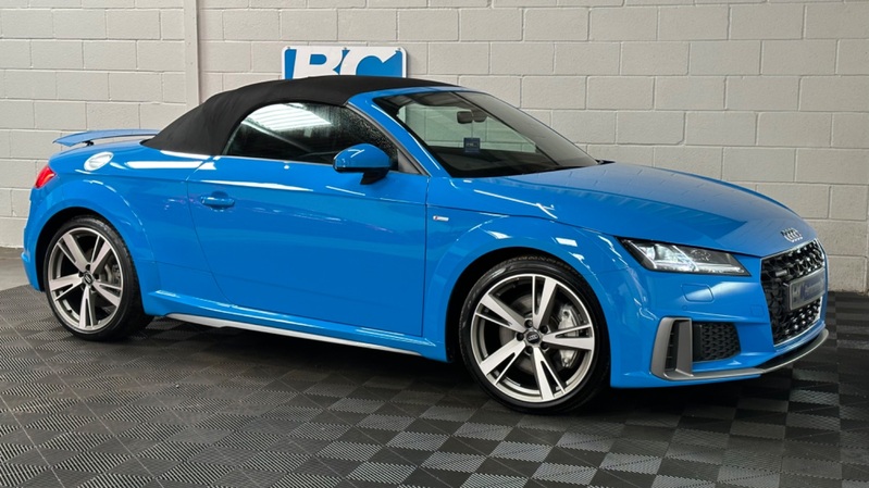 AUDI TT